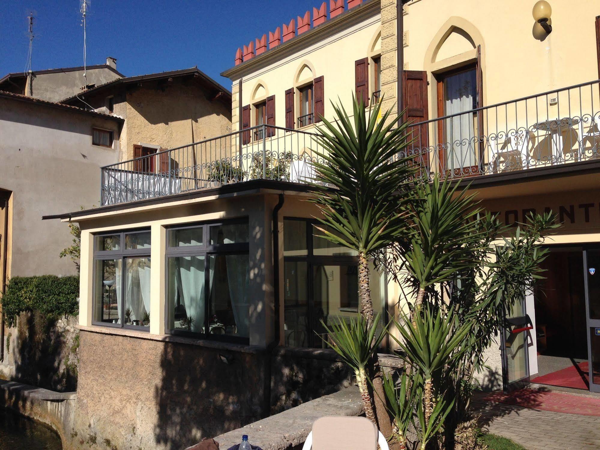 Hotel E Ristorante Cassone Malcesine Dış mekan fotoğraf