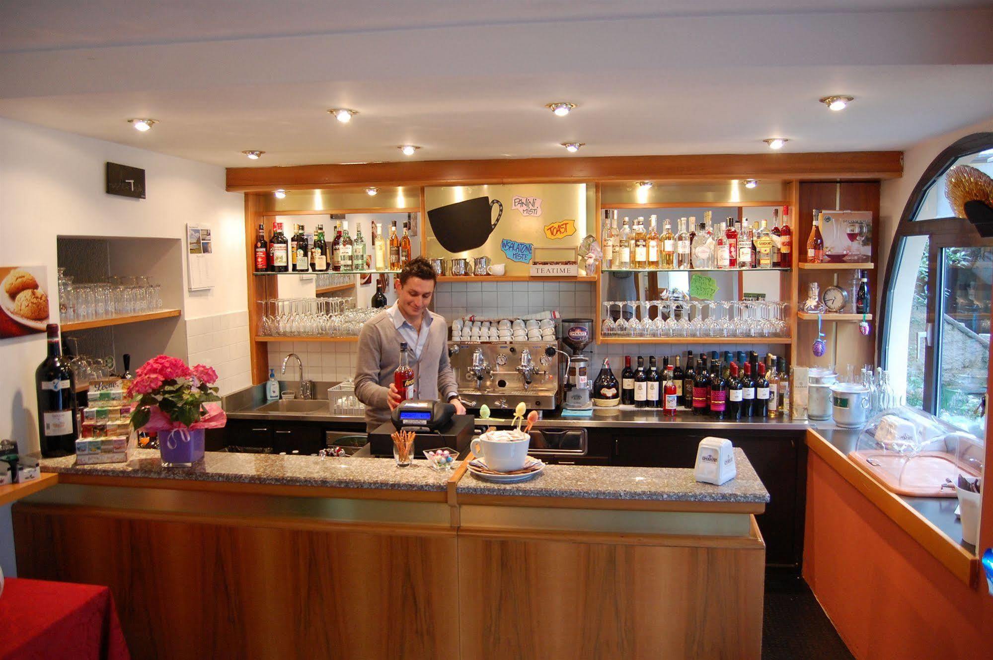 Hotel E Ristorante Cassone Malcesine Dış mekan fotoğraf